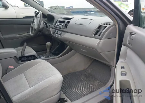 2004 Toyota Camry Le from USA, damaged, VIN 4T1BE32K84U900939